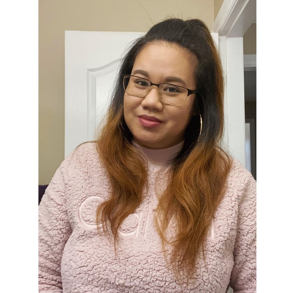 Meet your Posher, Justine - Picture 1 of 1